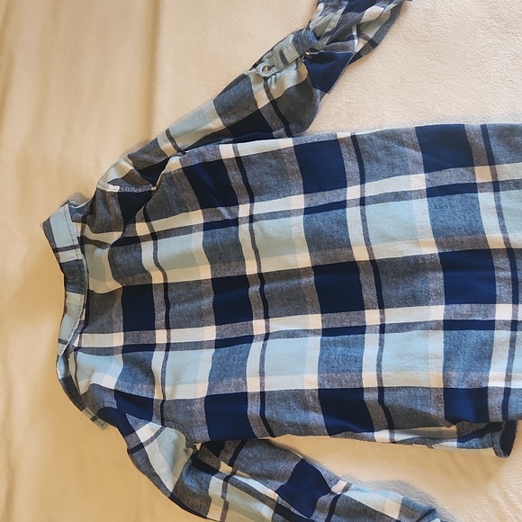 3/4 sleeve blue flannel - Picture 5 of 5